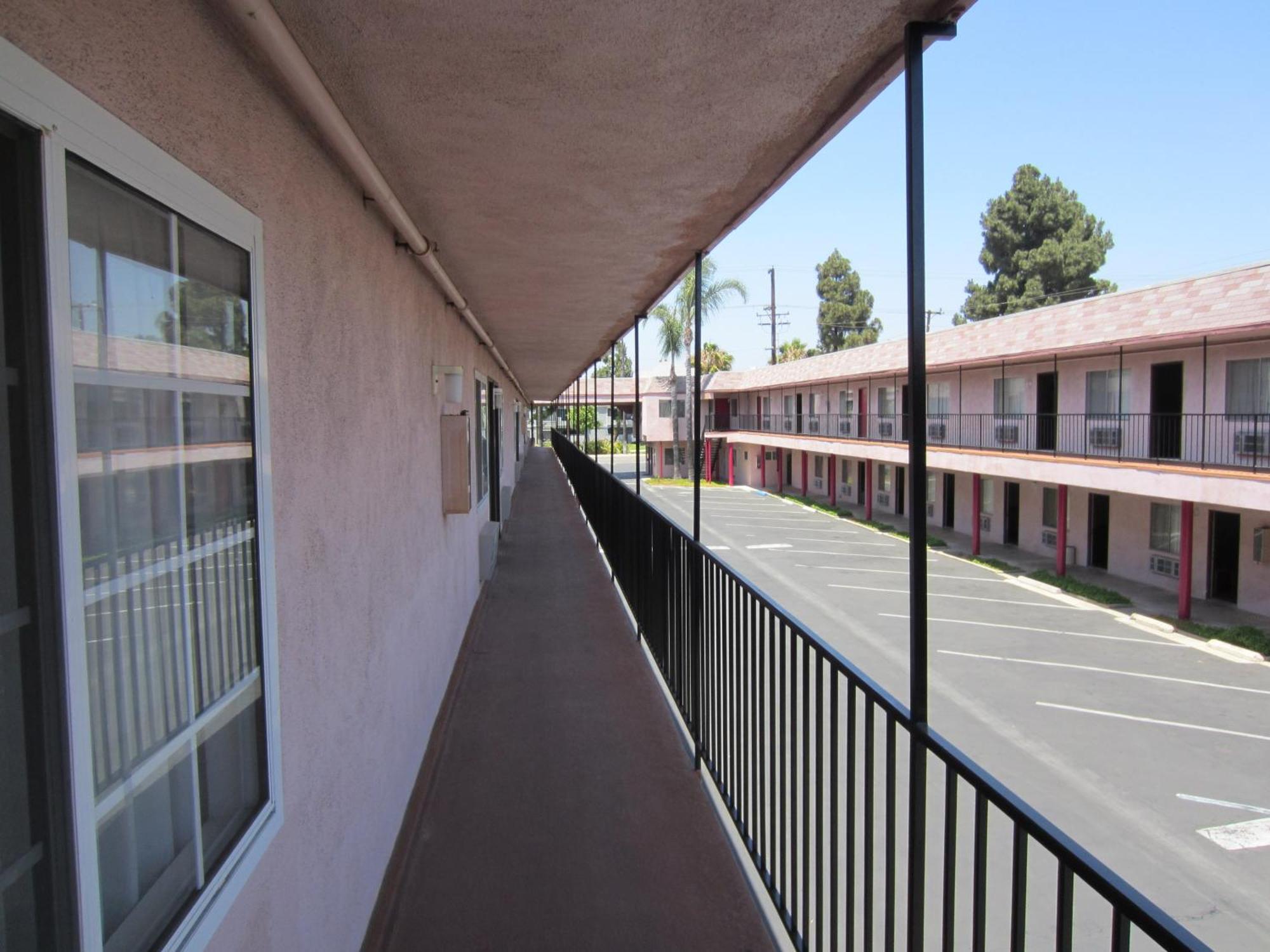 Welcome Inn & Suites Anaheim Ngoại thất bức ảnh