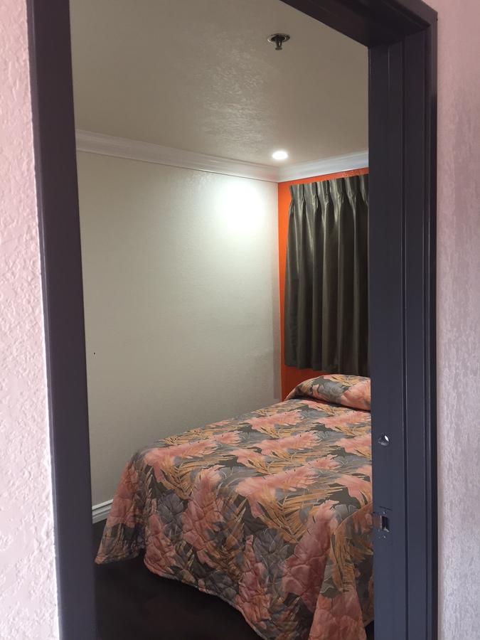 Welcome Inn & Suites Anaheim Ngoại thất bức ảnh